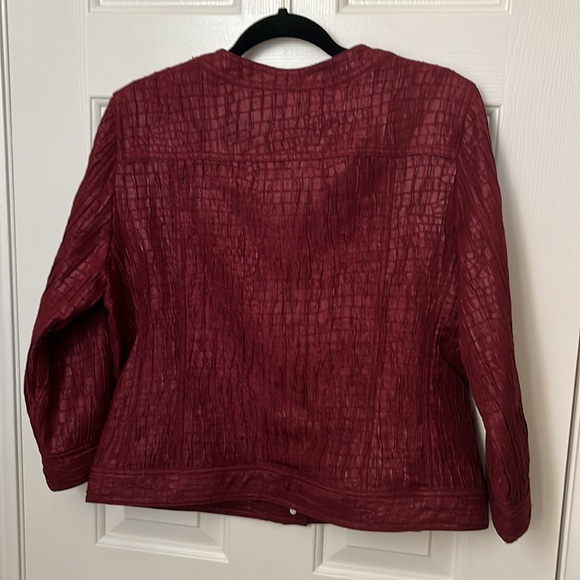 Ruby Rd light weight cropped jacket Maroon - Picture 3 of 4